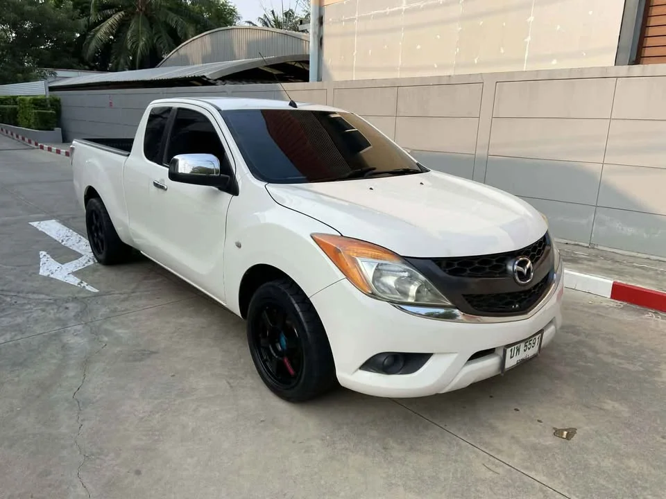 2012 Mazda BT-Series II 3