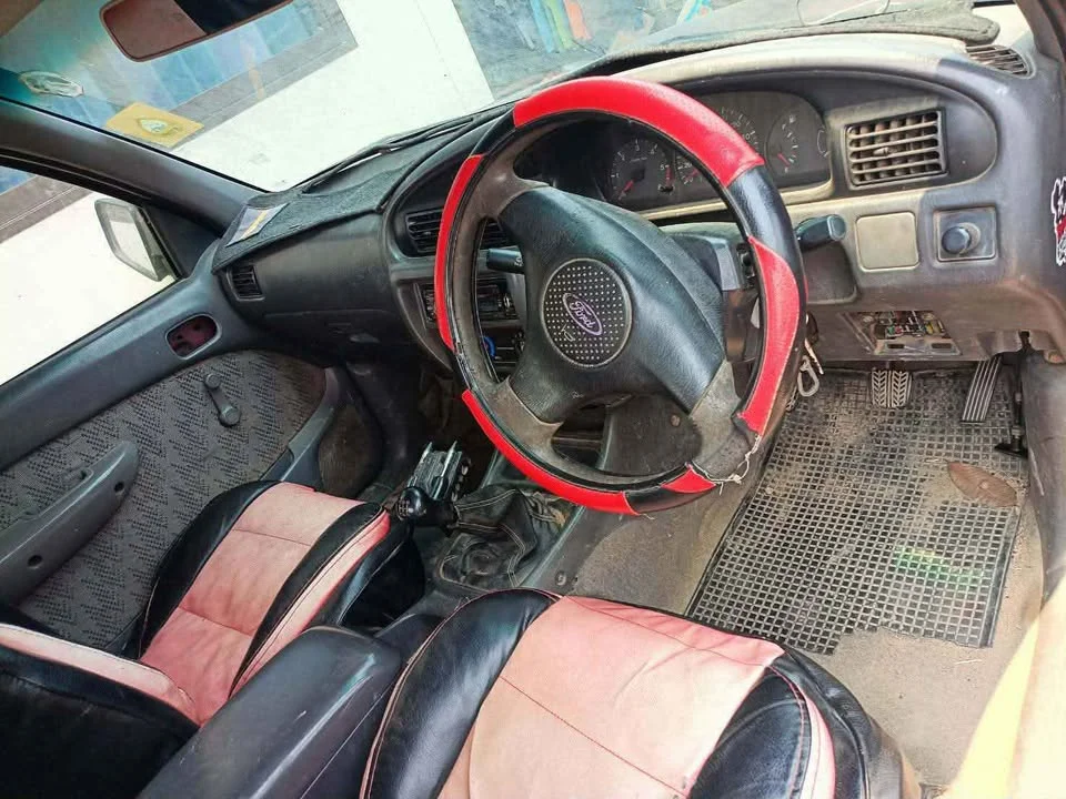 2000 Mazda 2500 Fighter V 3