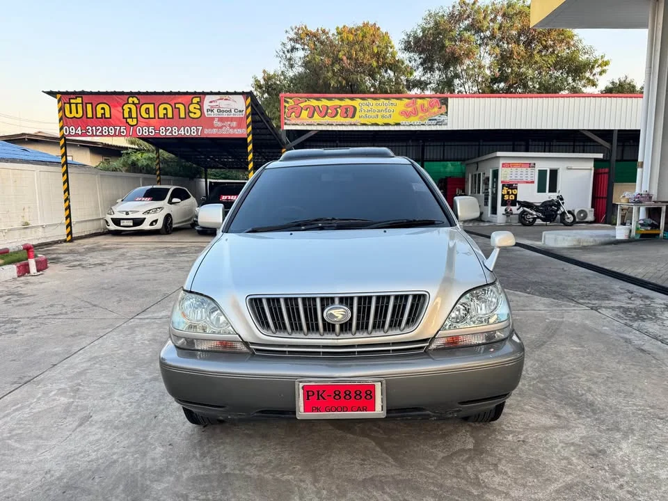 2003 Toyota Harrier I 2
