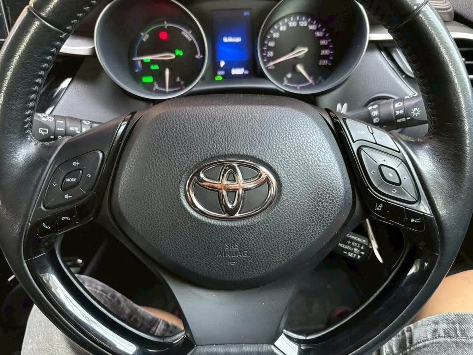 2018 Toyota C-HR I 3
