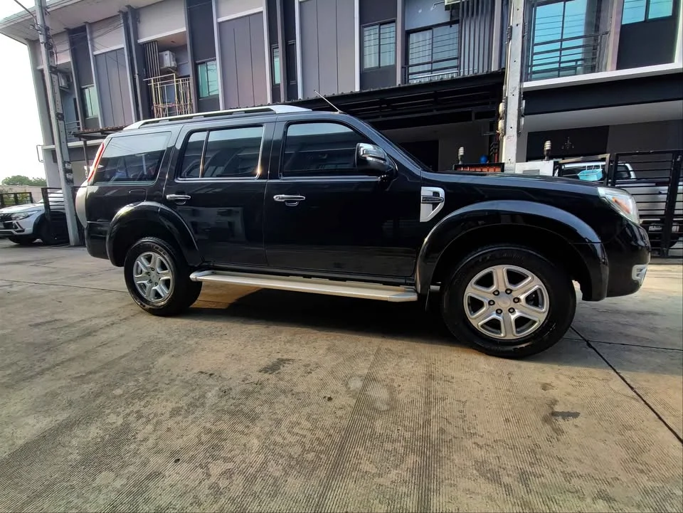2010 Ford Everest I 2