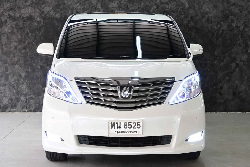 2011 Toyota Alphard, Vellfire II (AH20) 3