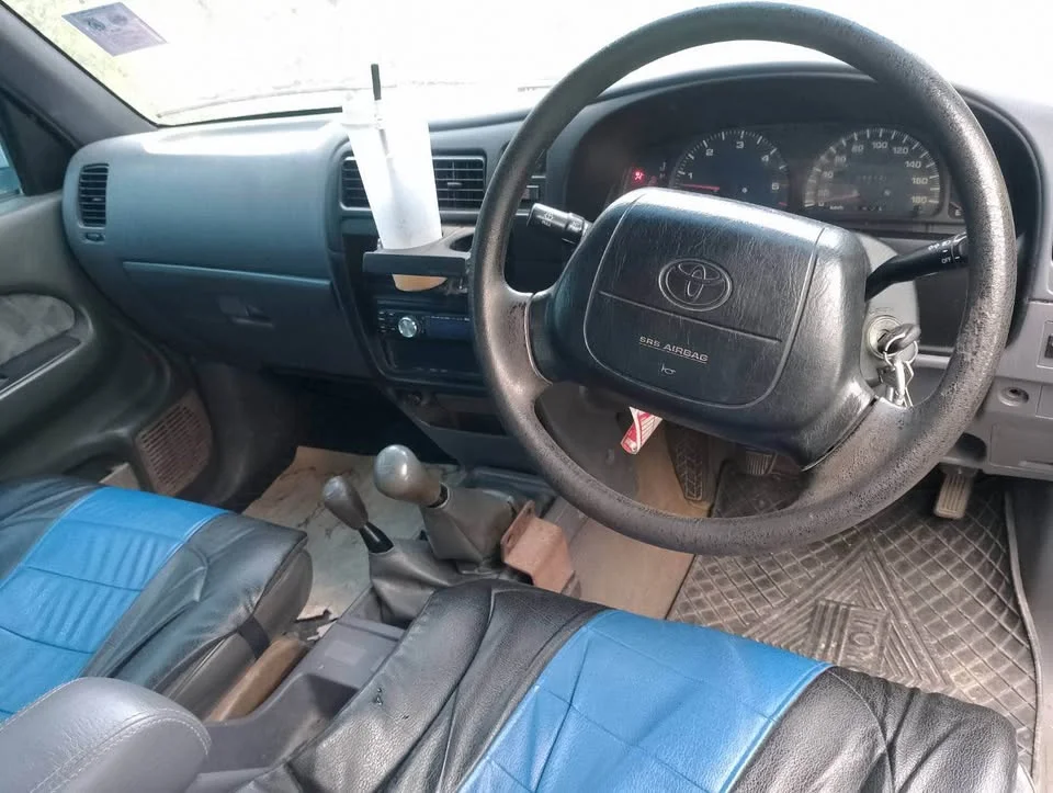 1998 Toyota Hilux Tiger VI 3