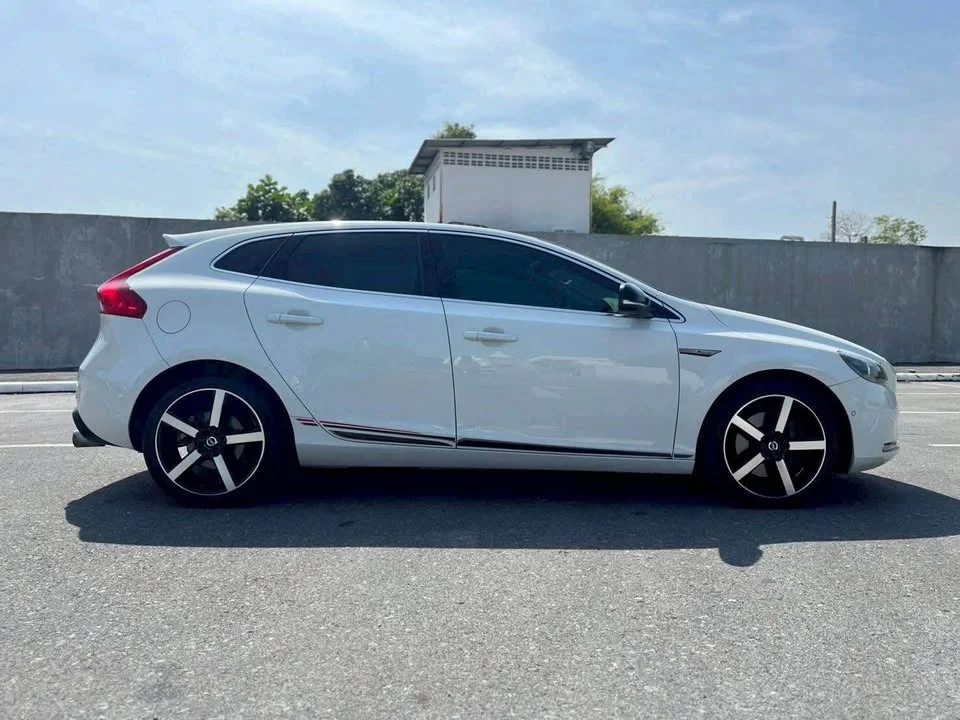 2016 Volvo V40 II 3