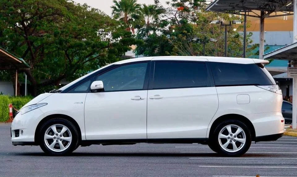 2009 Toyota Estima III 3