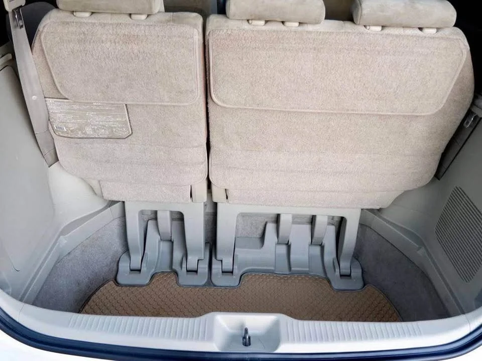 2009 Toyota Estima III 2