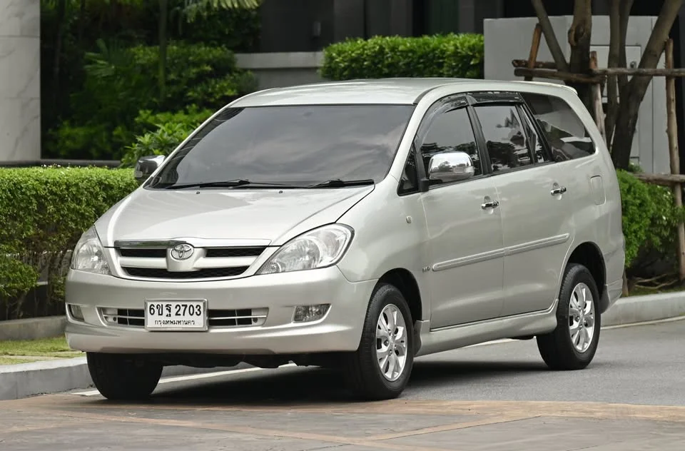2008 Toyota Innova I 2
