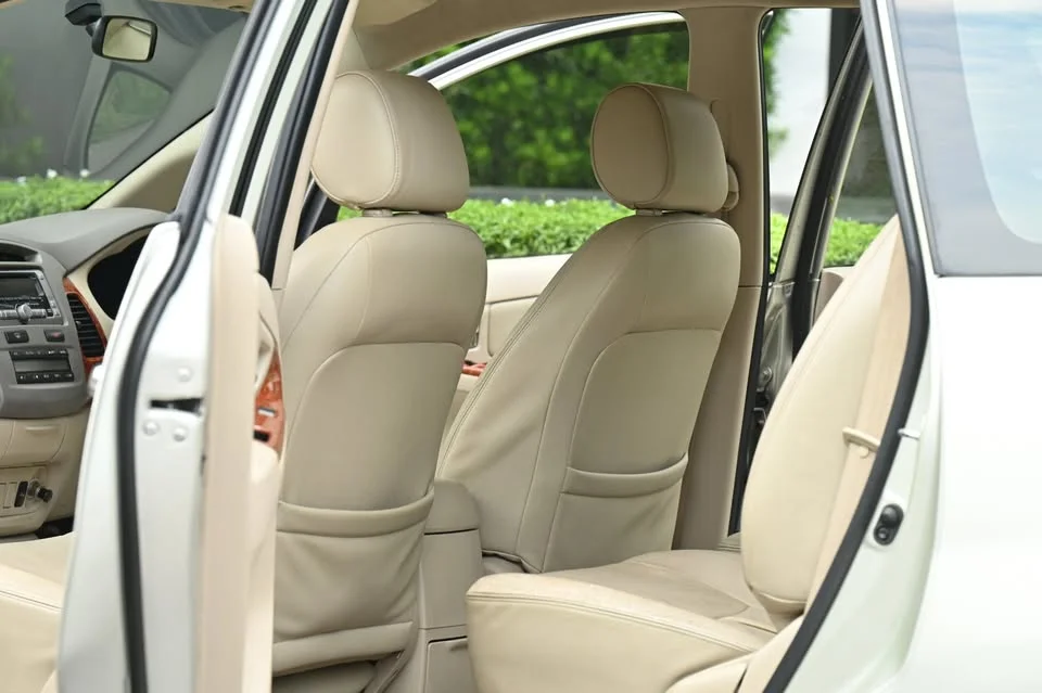 2008 Toyota Innova I 3