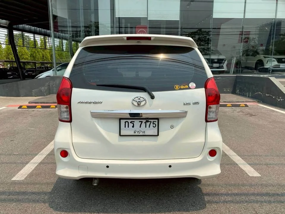 2013 Toyota Avanza II 3