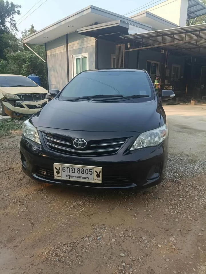 2012 Toyota Corolla Altis X (E140) 3