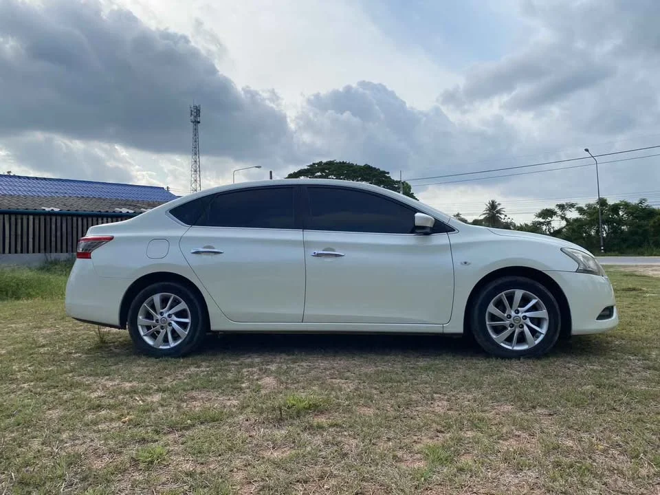 2013 Nissan Sylphy III (B17) 2