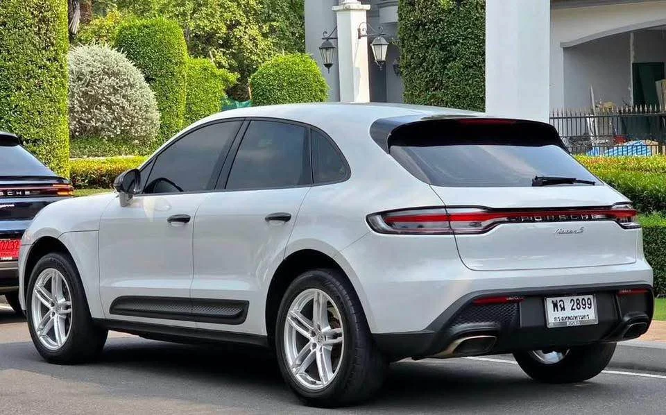 2022 Porsche Macan I 3