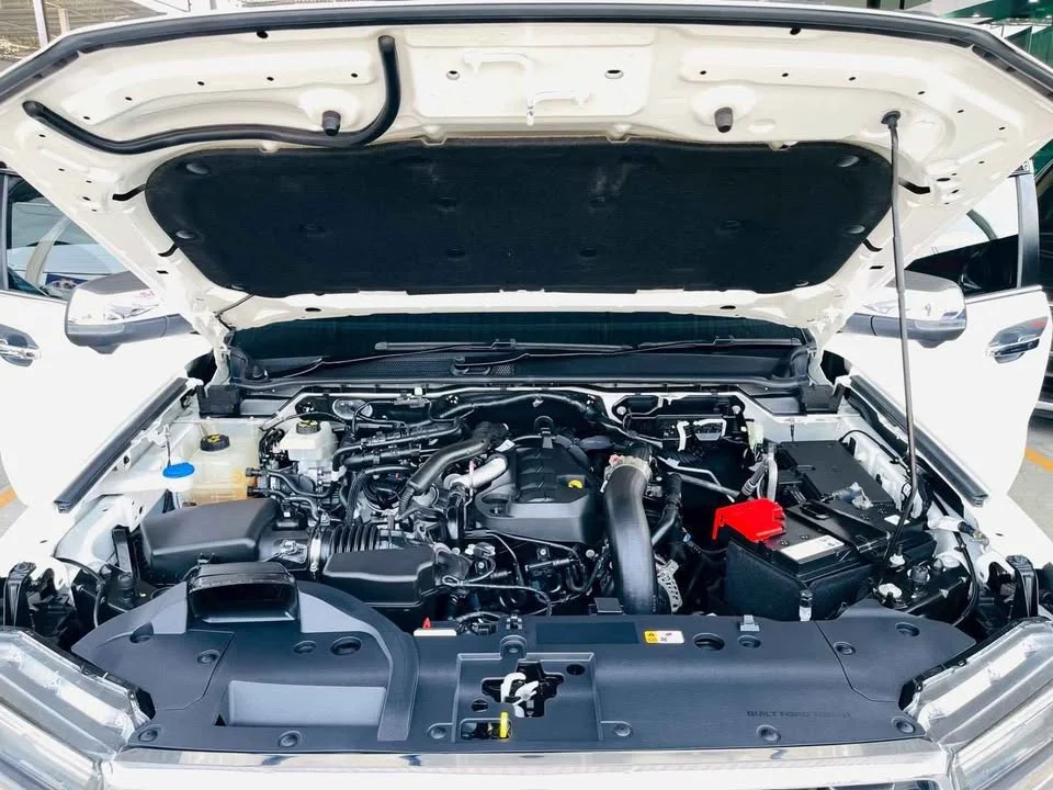 2023 Ford Everest III 2