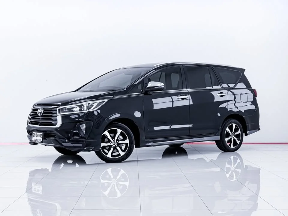 2022 Toyota Innova II 2