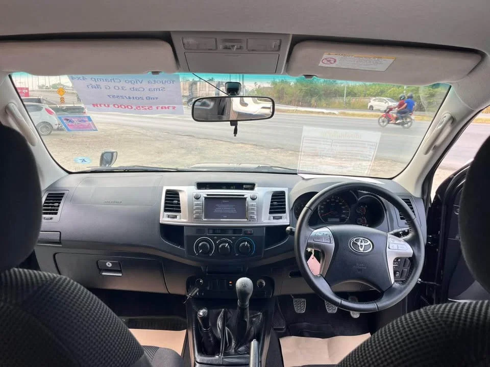 2014 Toyota Hilux VII 3