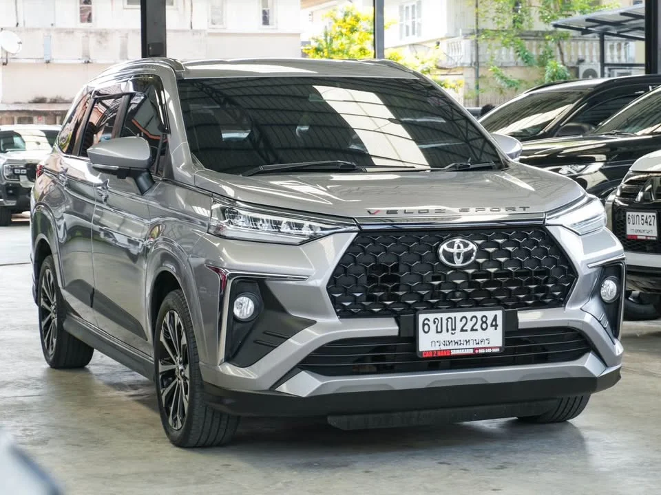 2023 Toyota Veloz III 2