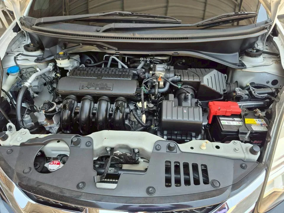 2014 Honda Mobilio II 2