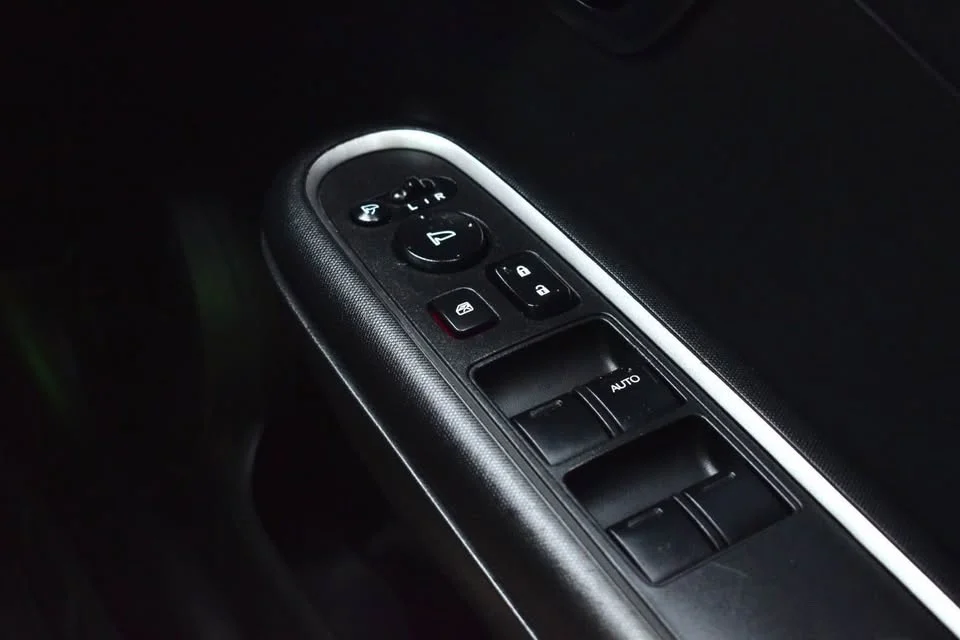 2015 Honda Mobilio II 3