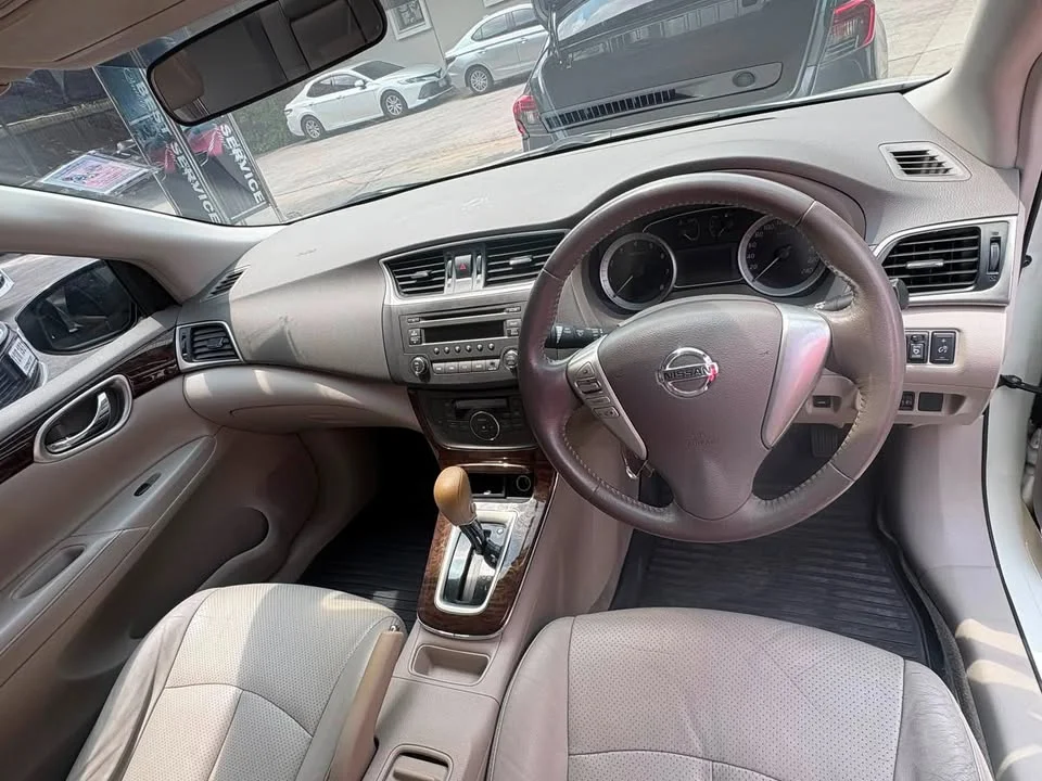 2013 Nissan Sylphy III (B17) 3
