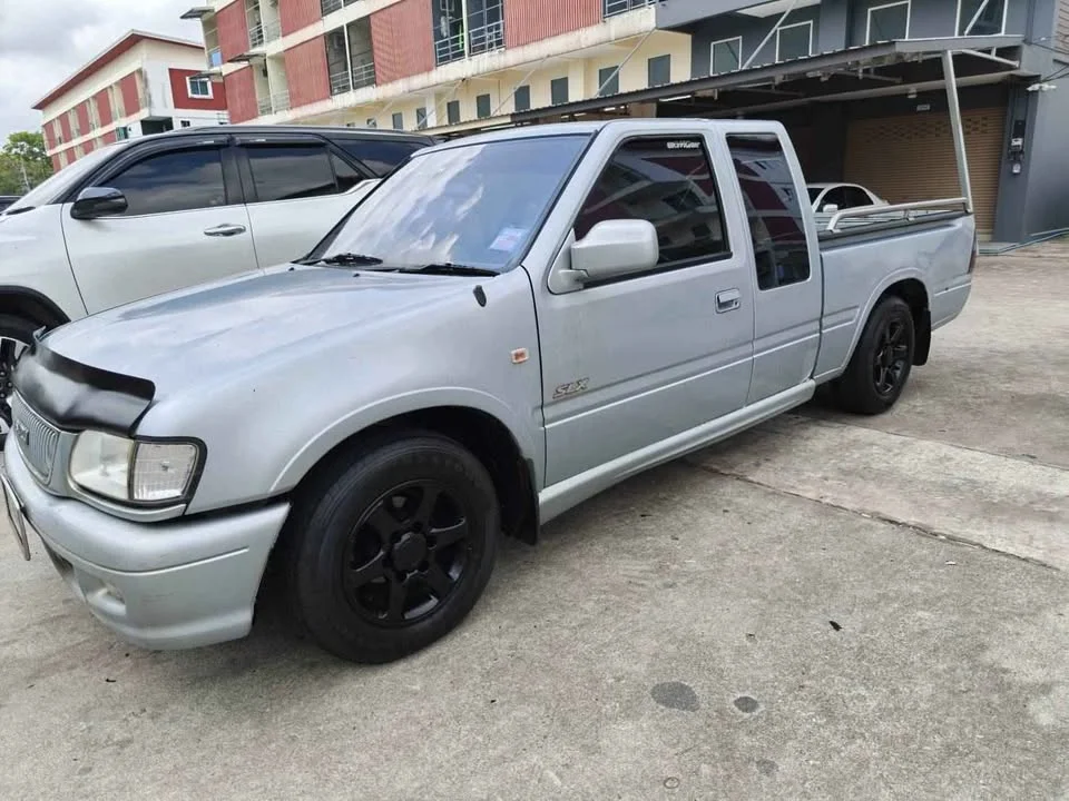 2002 Isuzu Faster Dragon Eyes III 2