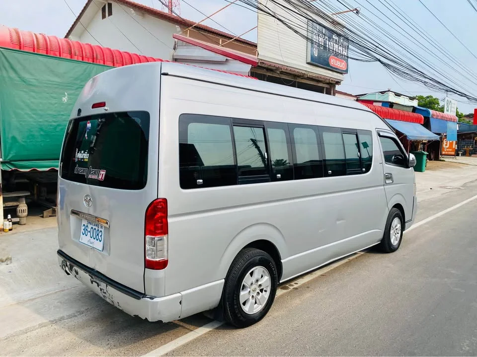 2008 Toyota Commuter V (H200) 2