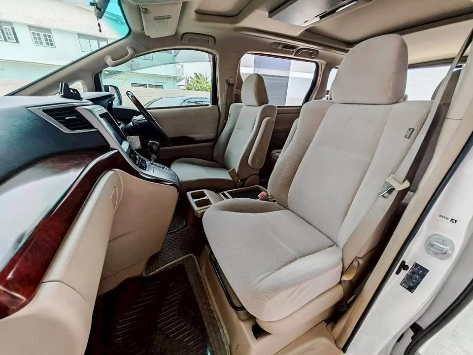 2011 Toyota Alphard, Vellfire II (AH20) 3