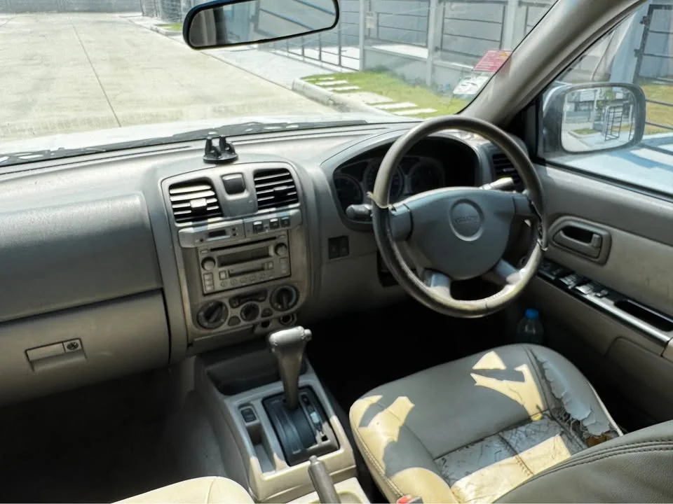 2006 Isuzu MU-7 2