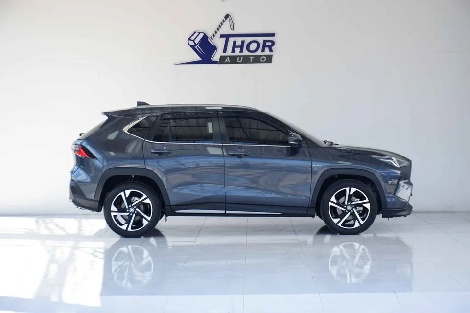 2023 Toyota Yaris Cross AC200 3