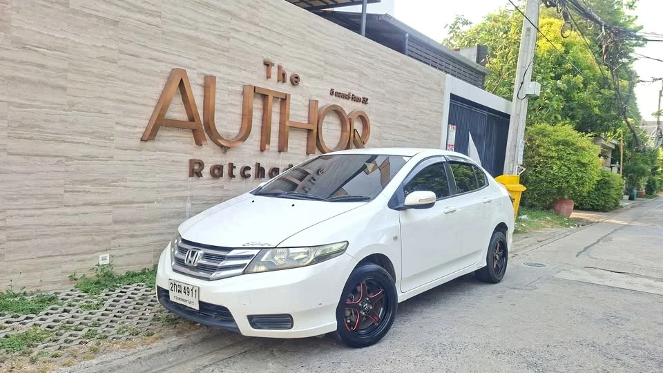 2013 Honda City V 2