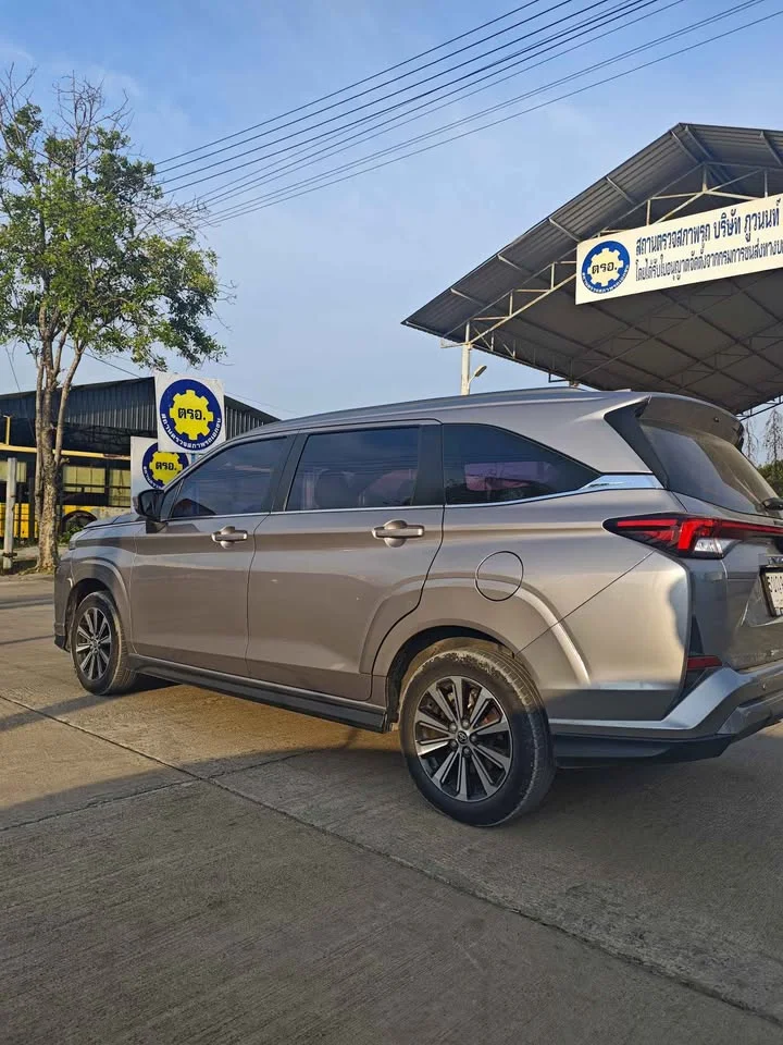 2023 Toyota Veloz III 3