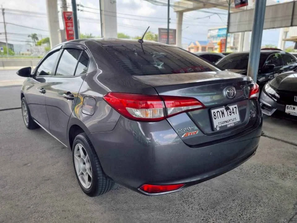 2017 Toyota Yaris ATIV III 3