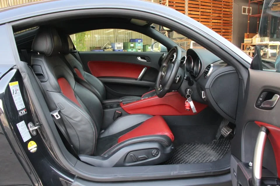 2011 Audi TT Mk2 3