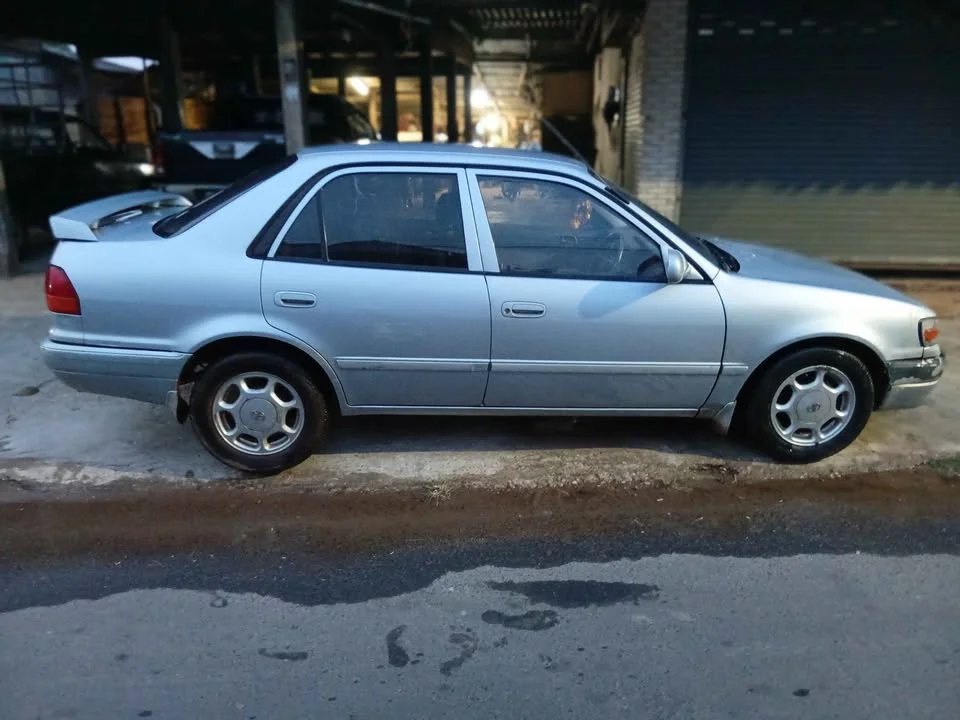 1997 Toyota Corolla Altis VIII (E110) 3
