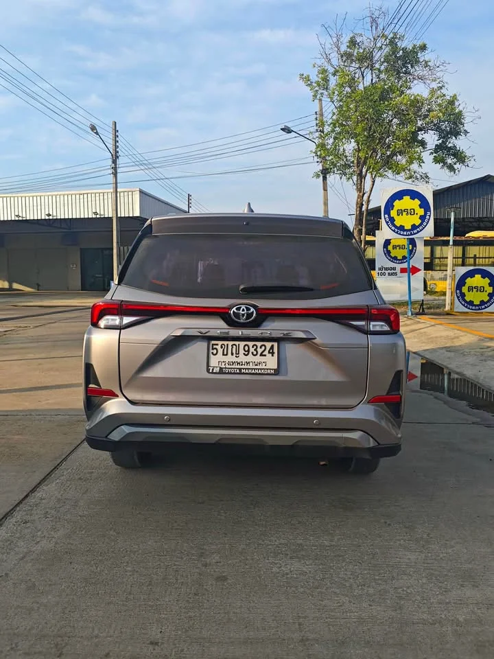 2023 Toyota Veloz III 3