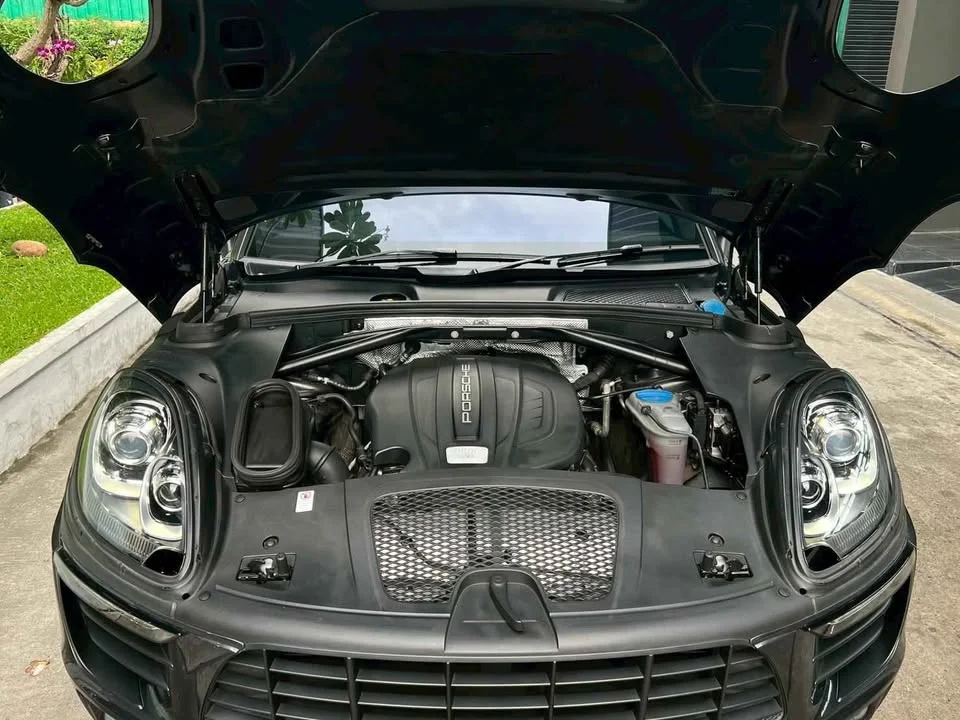 2017 Porsche Macan I 3