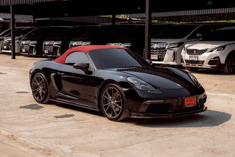 2019 Porsche 718 Boxster and Cayman IV 2