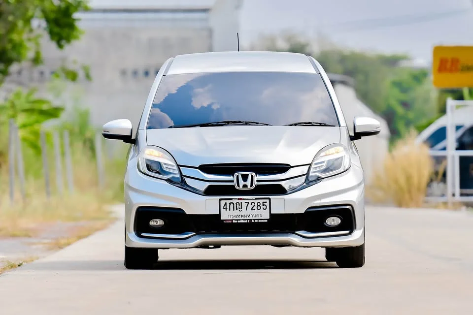 2015 Honda Mobilio II 2