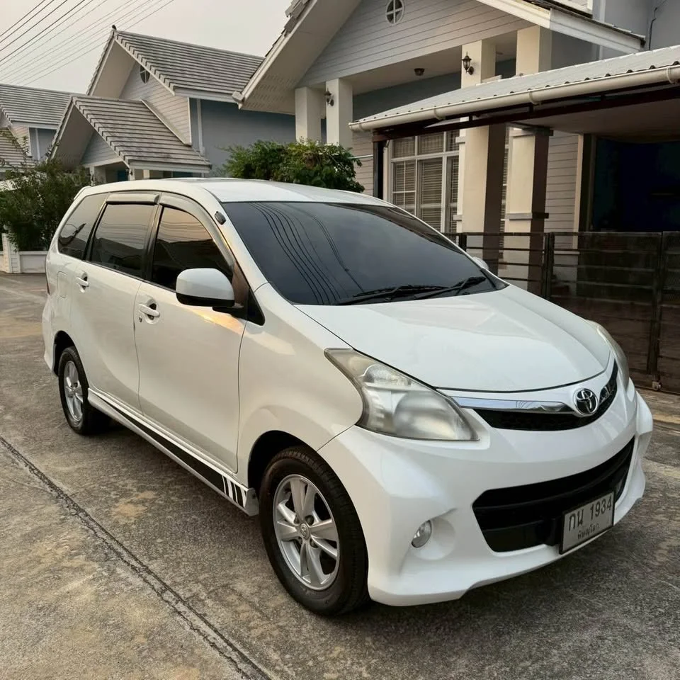 2012 Toyota Avanza II 3