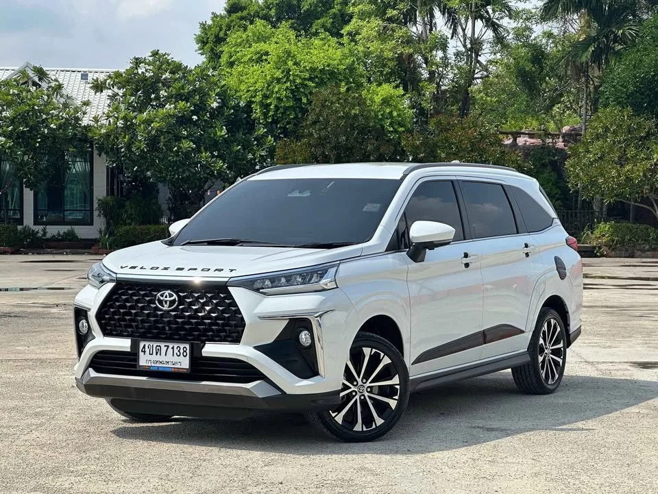 2023 Toyota Veloz III 3