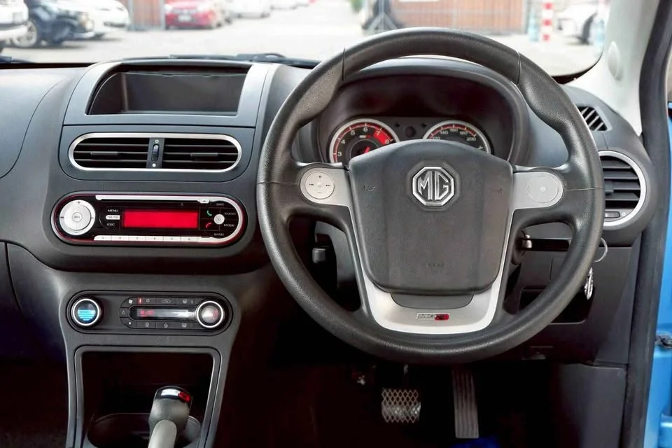 2015 MG 3 II 2