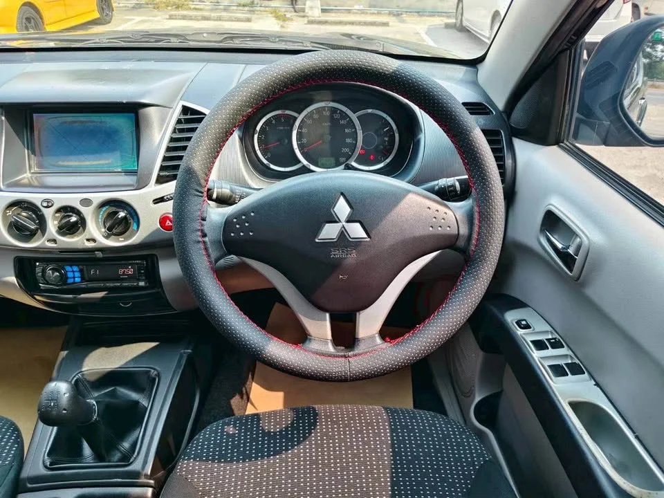 2012 Mitsubishi Triton IV 3