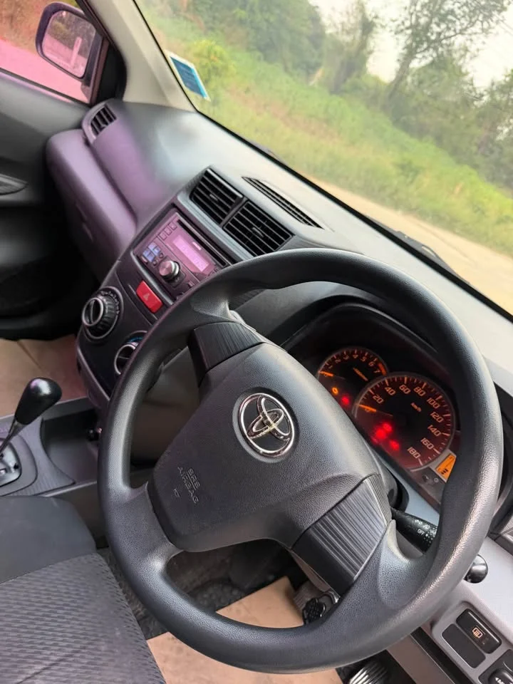 2012 Toyota Avanza II 2