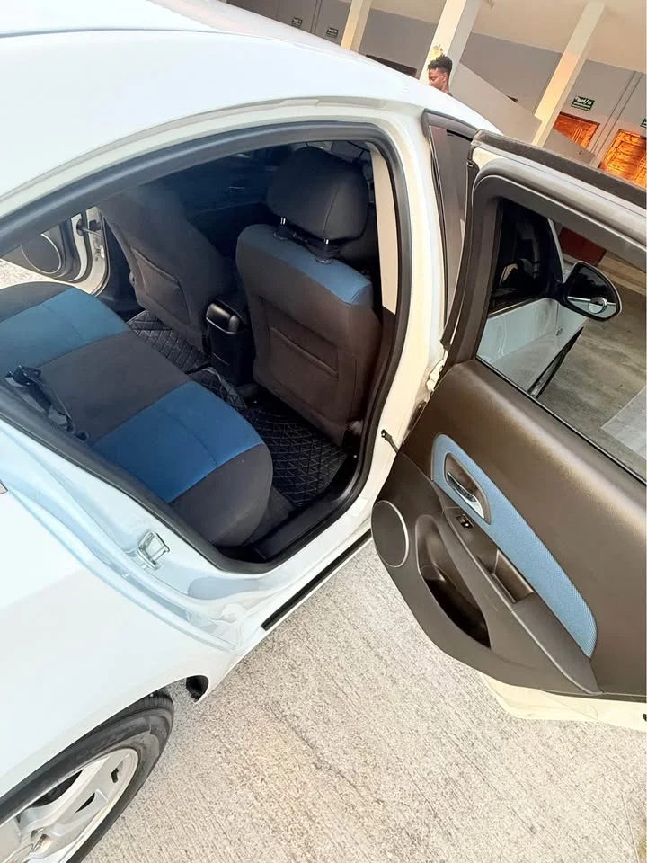 2012 Chevrolet Cruze I 2