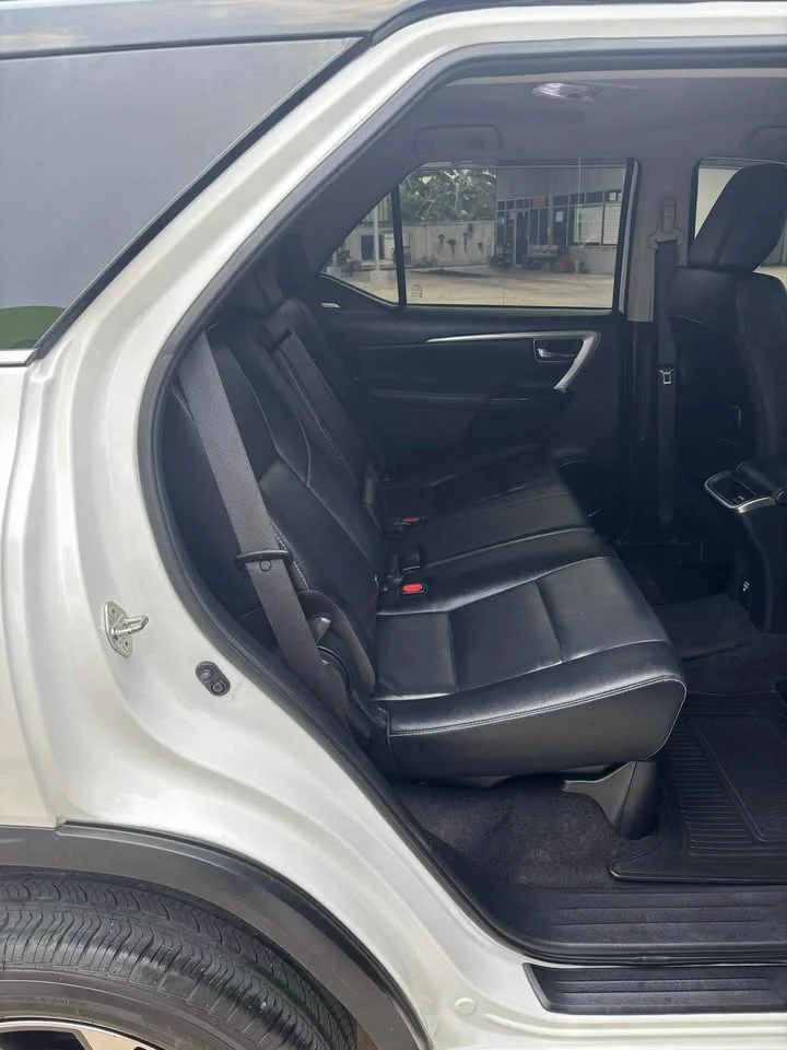 2023 Toyota Fortuner II 2