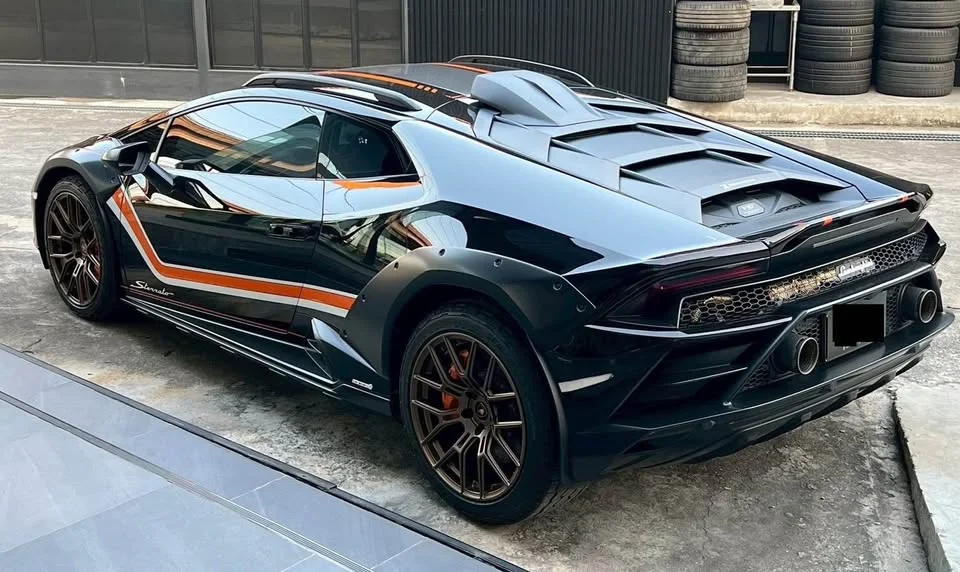 2023 Lamborghini Huracan 3