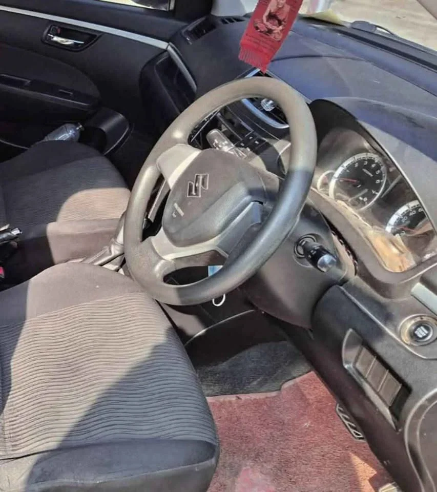 2014 Suzuki Swift II 3