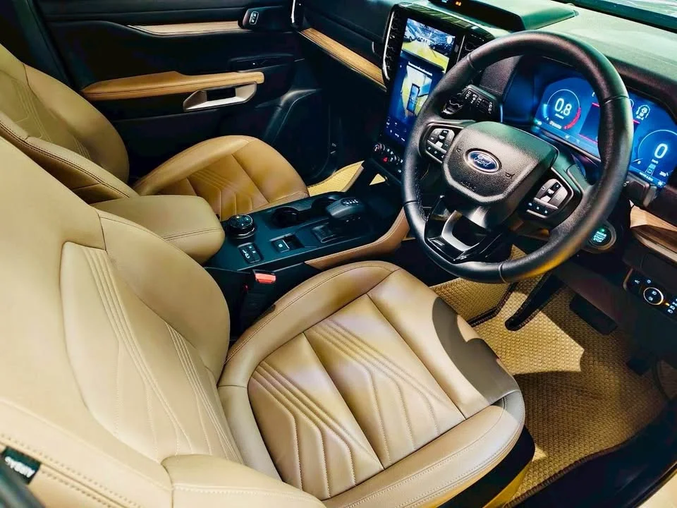 2022 Ford Everest III 3
