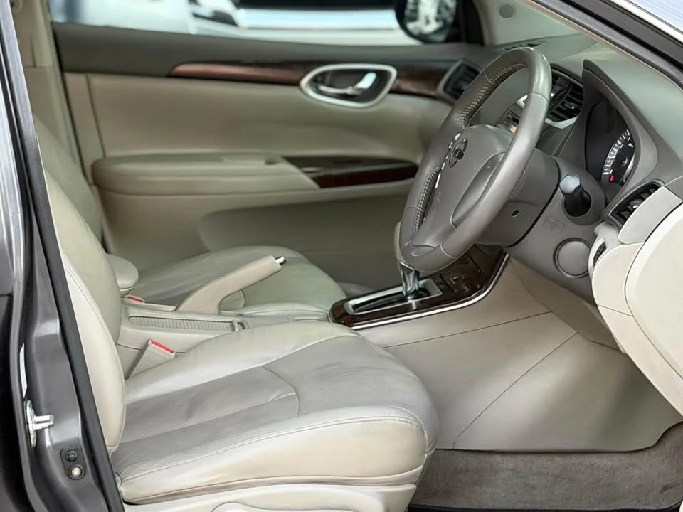 2013 Nissan Sylphy III (B17) 3