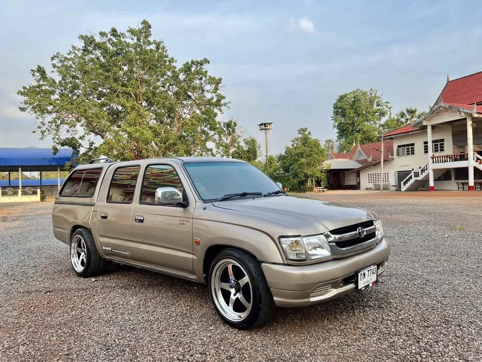 2027 Isuzu TFR III 2