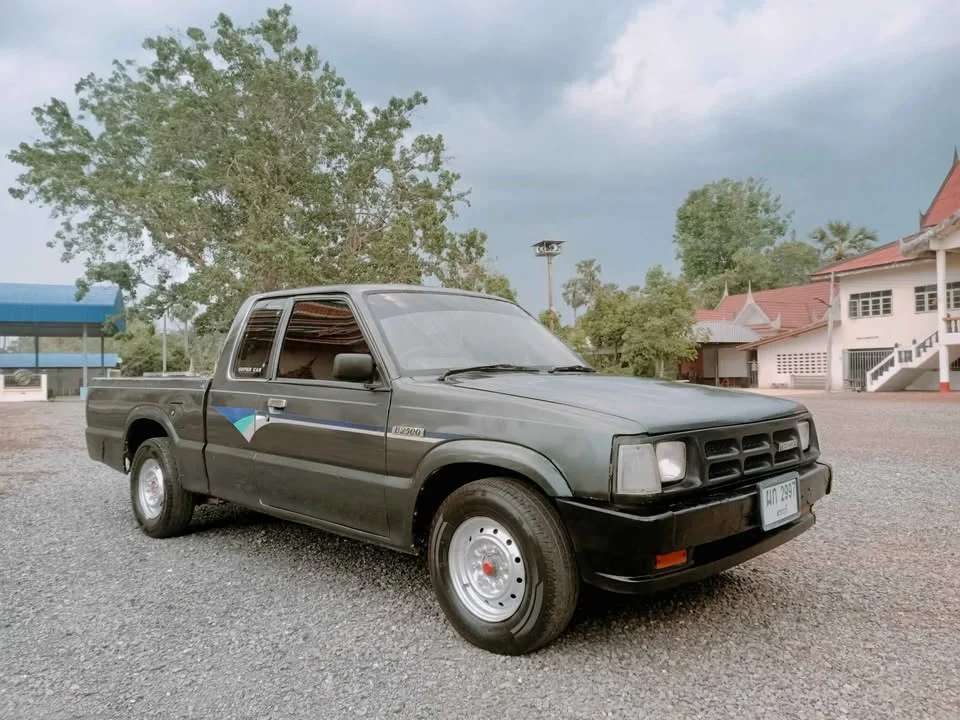 2027 Isuzu TFR III 3